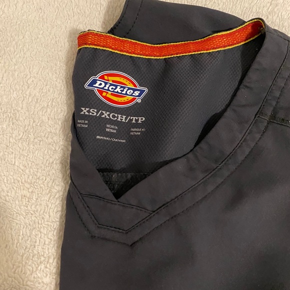 Scrub set - Picture 4 of 4